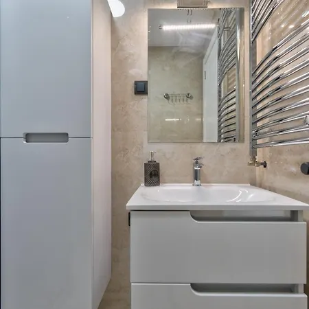 Apartament Aurora Lux 24 *