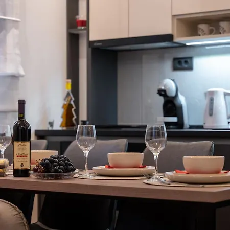 Apartament Aurora Lux 24 *