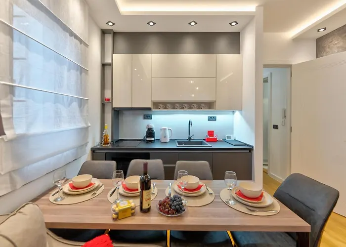 Apartman Aurora Lux 24 *