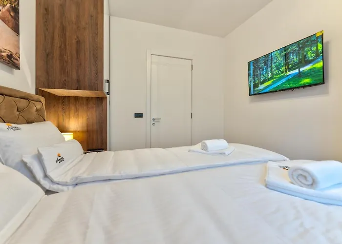 Aurora Lux 24 Apartman *